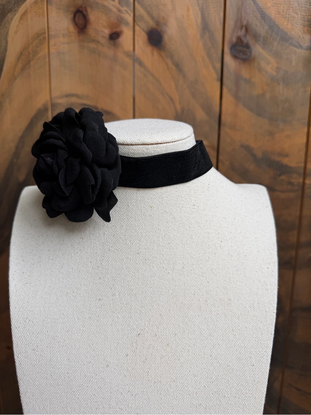 Handmade Beautiful Black Velvet Flower Choker Necklace.
